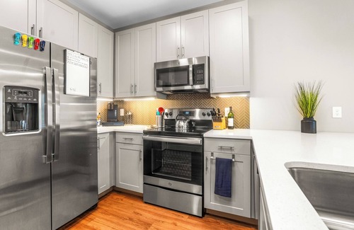 Fort Worth Apartment | Cozy 1-bedroom with Resort style pool in fantastic Fort Worth