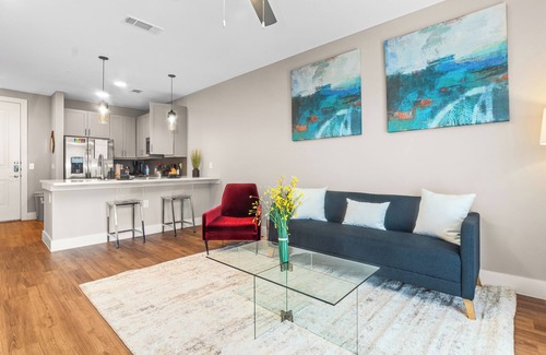 Fort Worth Apartment | Cozy 1-bedroom with Resort style pool in fantastic Fort Worth