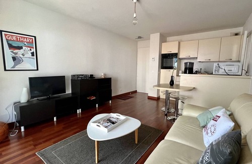 Cambo-les-Bains Apartment | Cozy 1-BR Apartment with Pool near Thermal Baths in Cambo Les Bains, Ideal for 2