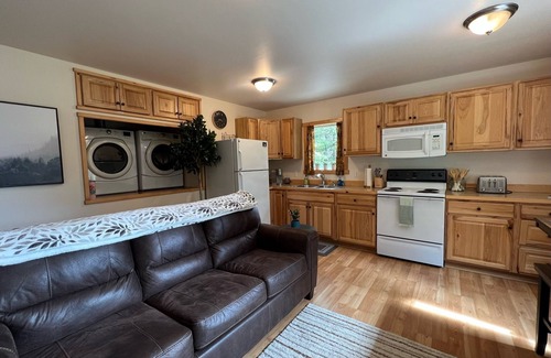 Bear Creek Apartment | Cozy 1‑BR Retreat - 5 Min to Seward Harbor