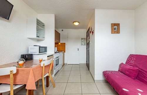 Saint-Francois-Longchamp Apartment | Cozy 16 m² studio for 2 in station center with TV and equipped kitchen