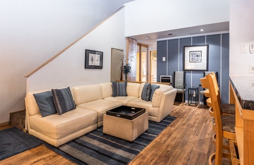 Mammoth Lakes Condo | Cozy 1Bed+Loft Condo in the Heart of Mammoth Town