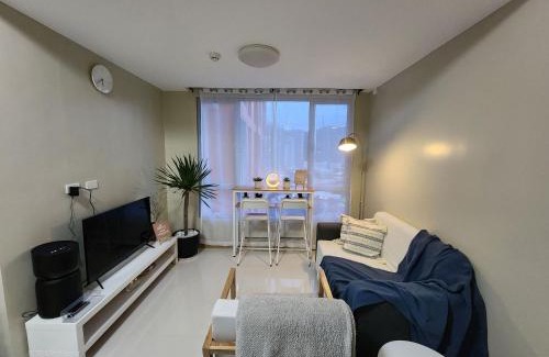 Pasig House | Cozy 1BR Corner with Panoramic City Skyline View