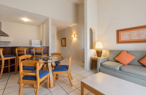 Campo de Golf Fonatur House | Cozy 1BR Junior Suite in San José del Cabos for Family Getaway