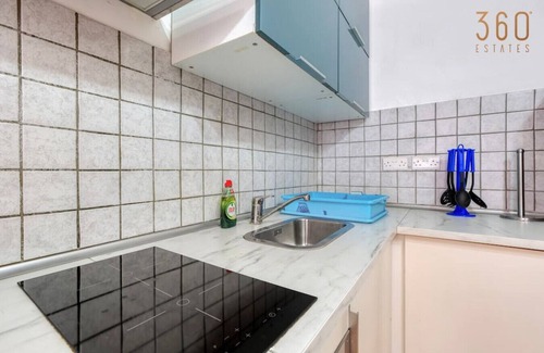 Floriana Apartment | Cozy 1BR Studio with Classic Charm in Floriana