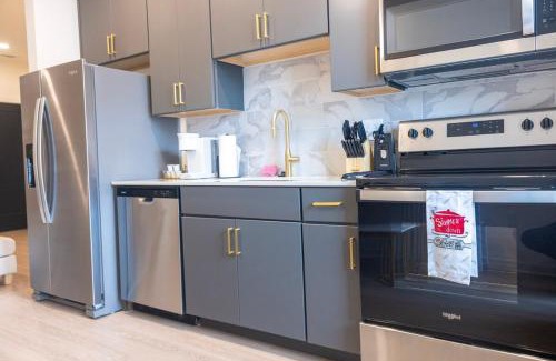 North Chesterfield Apartment | Cozy 1BR with Private Balcony, Gym, Pool & Workspace