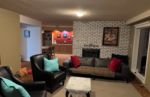 Okanagan-Similkameen Apartment | Cozy 2-bedroom apartment with WiFi, AC in amazing Penticton