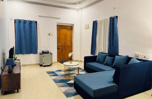 Tirupati Apartment | Cozy 2-bedroom apartment with AC, WiFi in nice Tirupati