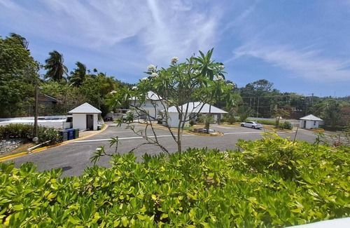 Samana Apartment | Cozy 2-bedroom apartment in welcoming Samana , Pool and Private beach