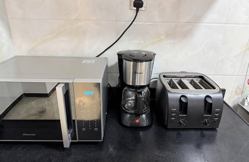 Kilimani Apartment | Cozy 2-bedroom apartment in sought after neighborhood, minutes to CBD, airport