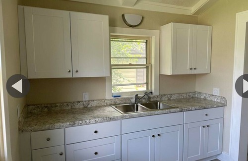 Terre Haute House | Cozy 2-bedroom bungalow in nice Terre Haute fully renovated