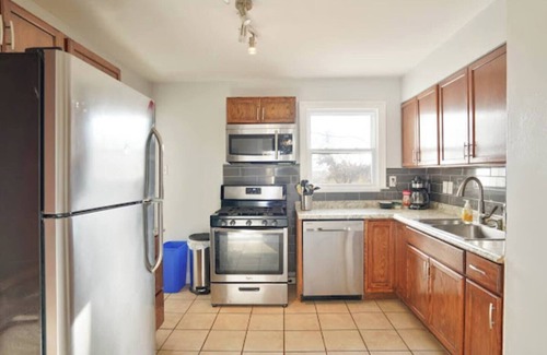 Franz Park House | Cozy 2-bedroom bungalow in enjoyable St. Louis with WiFi, AC