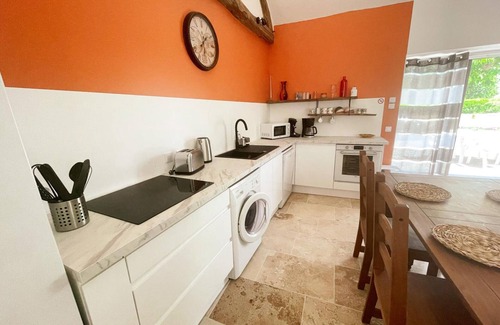 Azay-sur-Cher Cottage | Cozy 2-bedroom cottage near Tours and Amboise