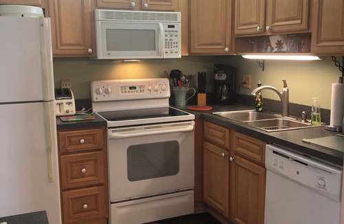 Florida Ridge Condo | Cozy 2-bedroom condo in enchanting Vero Beach