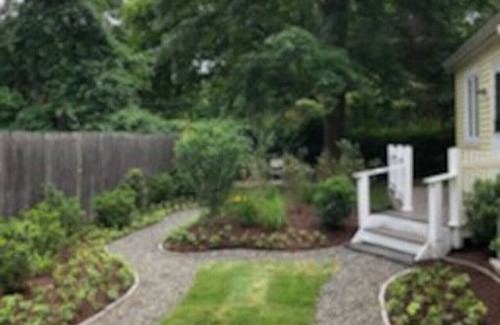 Lakeside Cottage | Cozy 2-bedroom Cottage with Access to Bantam Lake