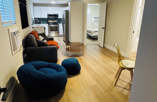 Beverly Green House | Cozy 2-bedroom guest house near Strip and downtown Las Vegas