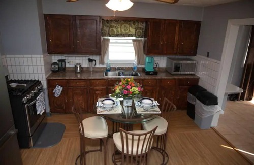 West New Haven House | Cozy 2 bedroom home located minutes from downtown