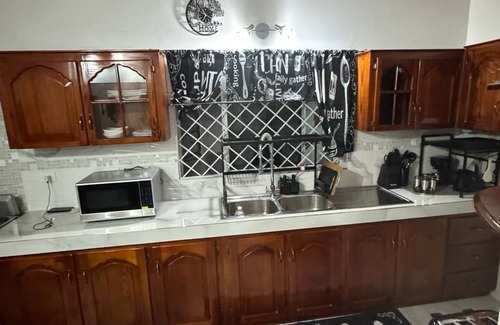 Horizon Park Apartment | Cozy 2-bedroom stay with fireplace, AC, Wi-Fi and Comfort
