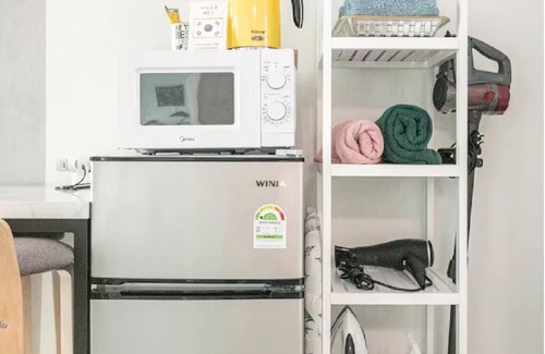 Seogyo-dong Apartment | COZY - 2 Bedrooms - Elevator/Terrace in Heart of Hongdae- 4 mins walk to subway