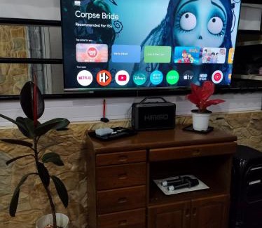 Baguio House | Cozy 2 rooms, 2 bathrooms, Loft, Balcony with Free Parking