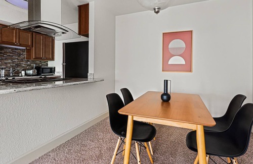 Renton Apartment | Cozy 2BR Apartment in Renton