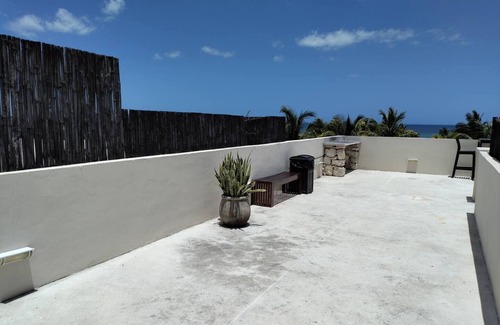 Progreso Municipality Apartment | Cozy 2BR Apt, 50 meters from the beach with large pool