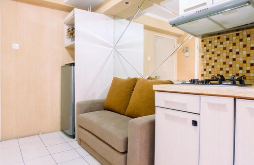 Pancoran Apartment | Cozy 2BR at Kalibata City Apartment By Travelio