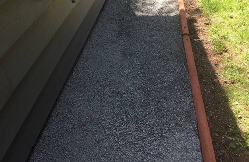 Brighton House | Cozy 2br bottom unit steps from Light Rail train