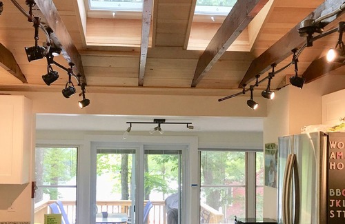 Graniteville House | Cozy, 2BR lake-side retreat and outdoor oasis