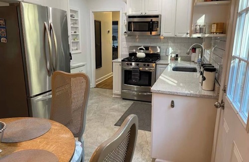 Marietta House | Cozy 2BR Near Marietta Square and Braves Stadium