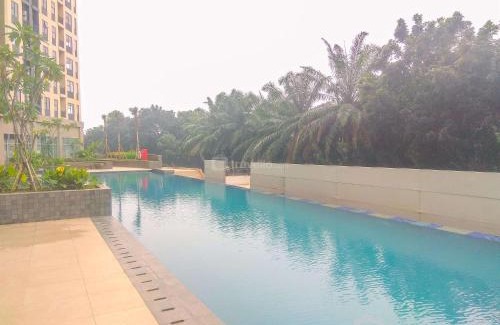 Pinang Apartment | Cozy 2BR Transpark Cibubur Apartment near Mall By Travelio