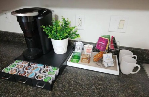 Old North Columbus House | Cozy 2BR w/Firepit By OSU & Hospital