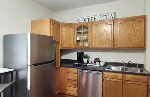 Old North Columbus House | Cozy 2BR w/Firepit By OSU & Hospital