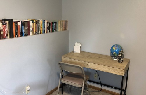 Rapid City House | {COZY} 3 bed, 2 bath house- kid friendly with a playroom!