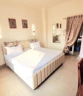 Amritsar Apartment | Cozy 3 bedroom Apt with Central location