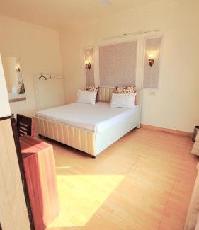 Amritsar Apartment | Cozy 3 bedroom Apt with Central location