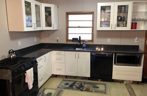 Lake Nebagamon House | Cozy 3 bedroom cabin on Lake Nebagamon with 85ft of lake frontage sleeps 8!