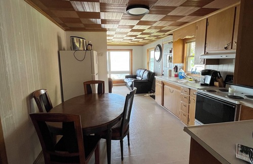 Melrose Cabin | Cozy 3-bedroom cabin with AC and WiFi in brilliant Melrose on Big Birch Lake.