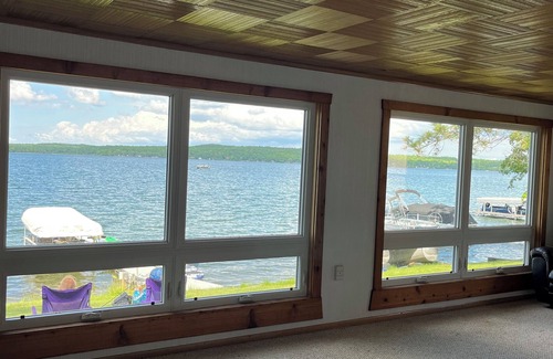 Melrose Cabin | Cozy 3-bedroom cabin with AC and WiFi in brilliant Melrose on Big Birch Lake.