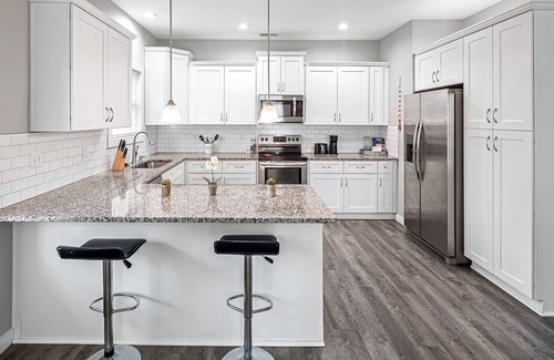 Charlotte House | Cozy 3 Bedroom Close to Uptown CLT! Hot Tub & Patio