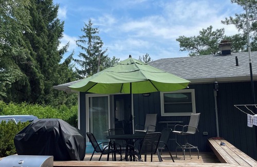 Lambton Shores Cottage | Cozy 3 bedroom cottage, short walk from the beach