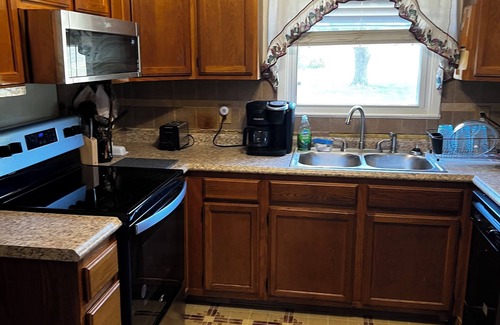 Morristown House | Cozy 3-bedroom house in quaint Morristown with AC, WiFi