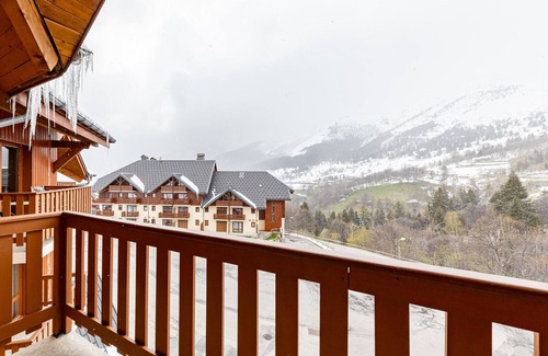 Saint-Francois-Longchamp Apartment | Cozy 36m² apartment, sleeps 6, near slopes and shops