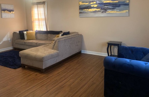 Hopewell House | Cozy 3BR/2BA minutes from Ft. Lee military base!