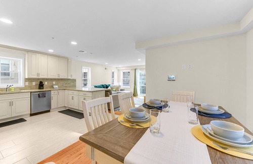 Lower Vailsburg House | Cozy 3BR with Easy Access to NYC, Seton Hall + American Dream Mall