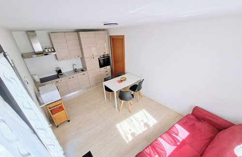 Morbegno Apartment | Cozy accommodation between lake and mountain - 50% discount for 28 nights