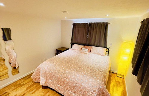 Puyallup House | Cozy acre house fully A/C and tree house