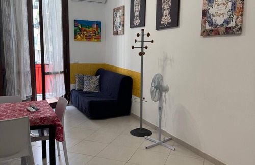 Ruggero Settimo Apartment | Cozy air-conditioned apartment 5 minutes from the Politeama Theater