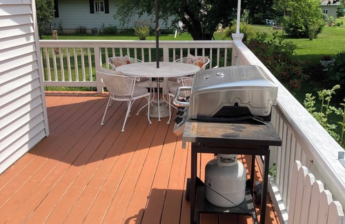 Algoma House | Cozy Algoma Retreat: Minutes to Beach & Downtown!