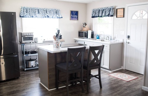 Connellsville House | Cozy Allegheny Passage bike trail retreat between Pittsburgh and Washington, DC.